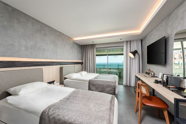 White City Resort Hotel | Superior Deniz Manzaralı Oda